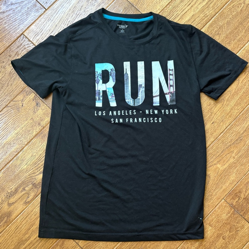 Old Navy Active RUN T-Shirt - Size Small